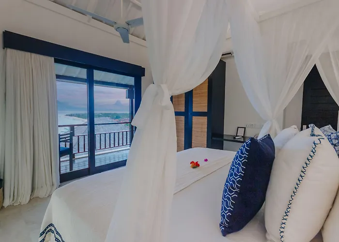 Курортный комплекс Batu Karang & 4*