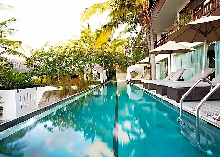 Batu Karang & 4*