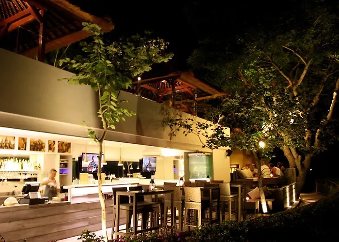 Batu Karang & Курортный комплекс 4*